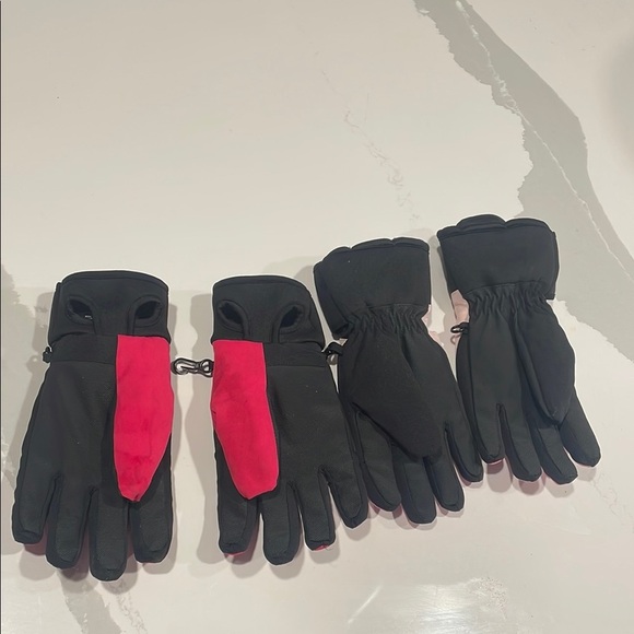 Pink and light Pink Winter Gloves - Picture 2 of 7